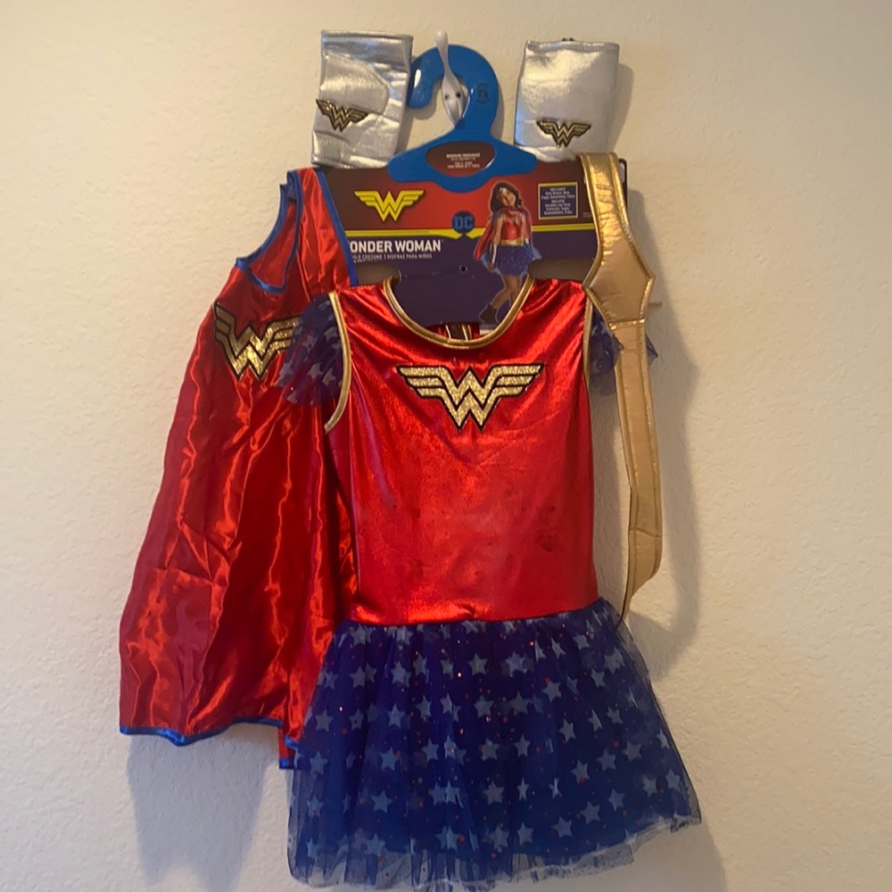 Wonder Woman Halloween costume size 7-8